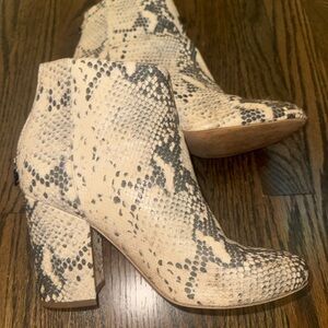 Steve Madden Beige and Black Snakeskin Heeled Boots